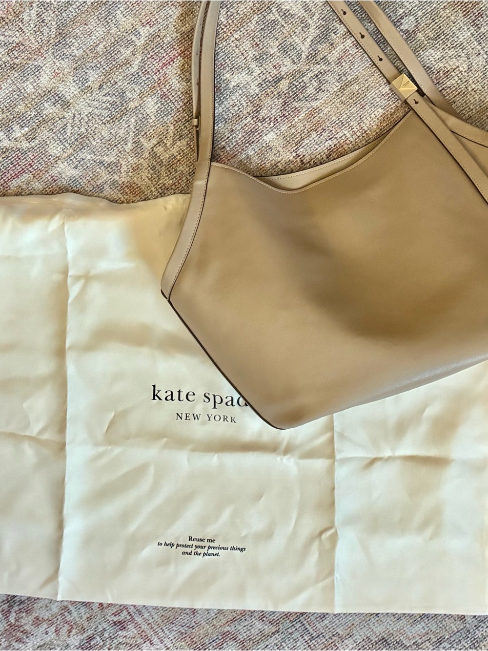 ☀️ Kate Spade Deco Tulip Bag Tote timeless tan taupe greige shoulder beige - Picture 9 of 13